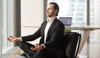 ATELIER : Yoga assis